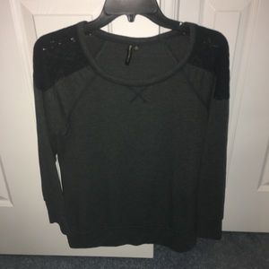 3/4 Sleeve Shirt
